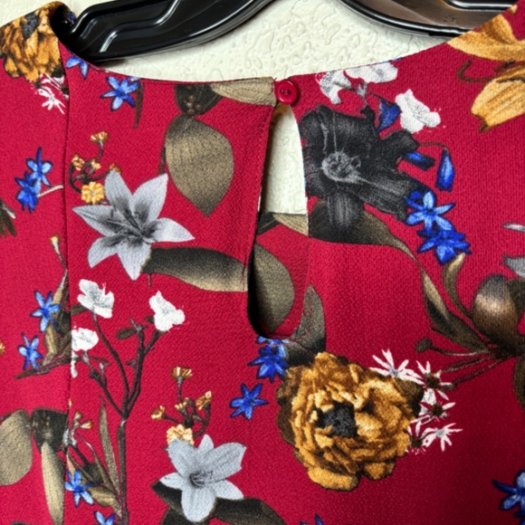 Umgee Red Floral Office Casual Flirty Flutter Sleeves Dress Women's Size… - Picture 6 of 11